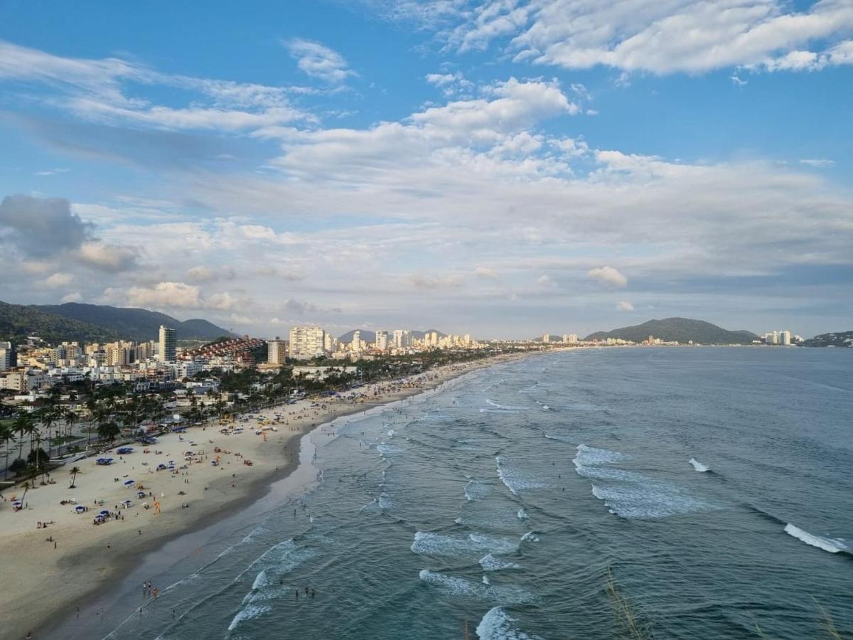 Aluga-se Praia Enseada - Guarujá